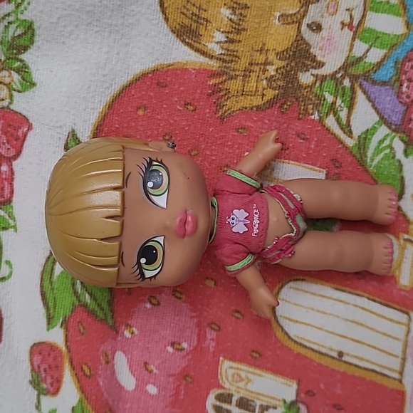 Vintage Y2K Bratz Baby Doll - Picture 1 of 4